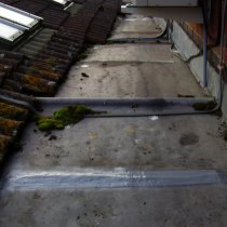 Materiał Belzona 3121 (MR7) zastosowany do uszczelnienia pęknięć poszycia ołowianego i natychmiastowej eliminacji przecieków 
